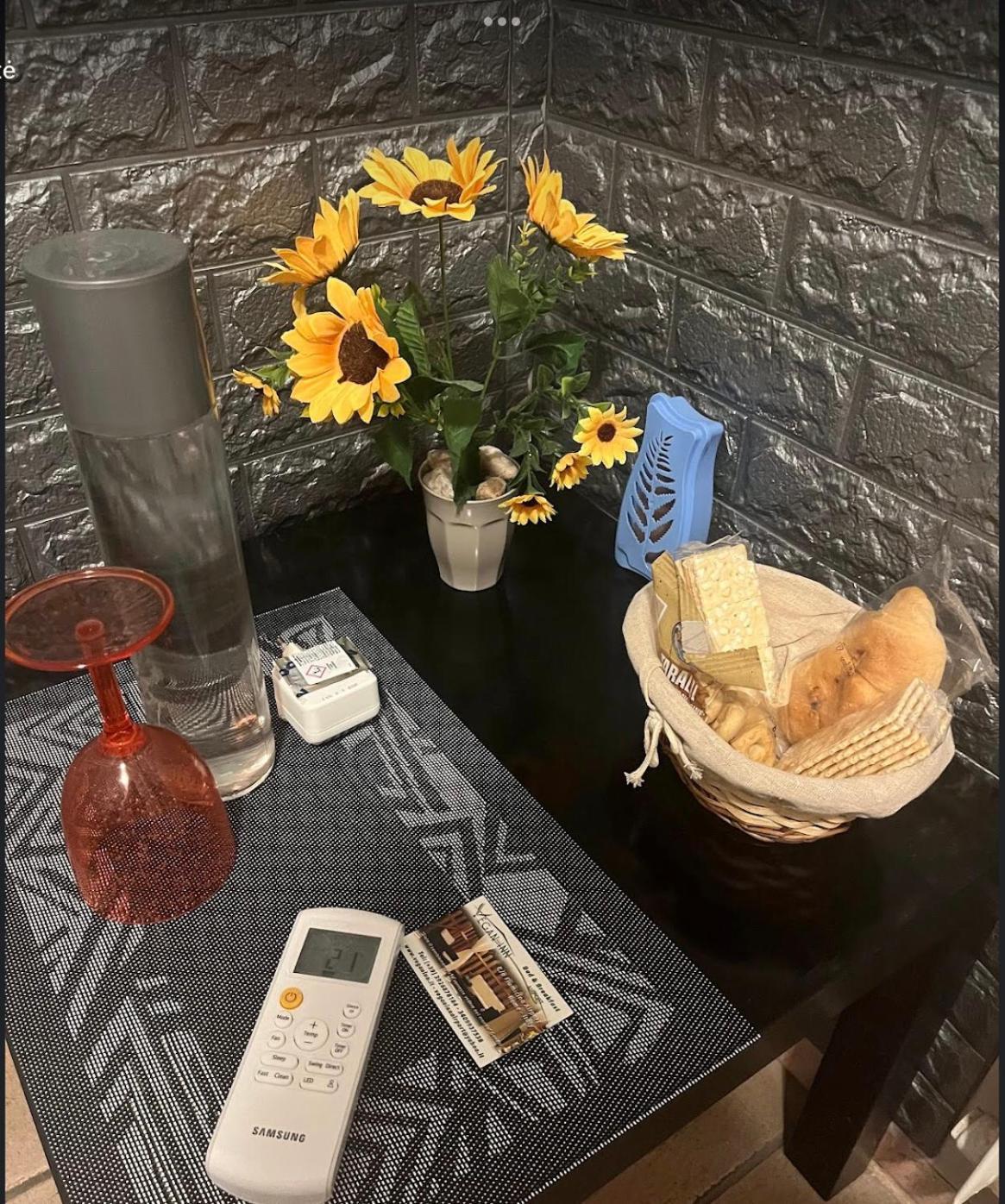 Vegan Inn Airport - Adults Only - Late Check In Fiumicino Exterior foto